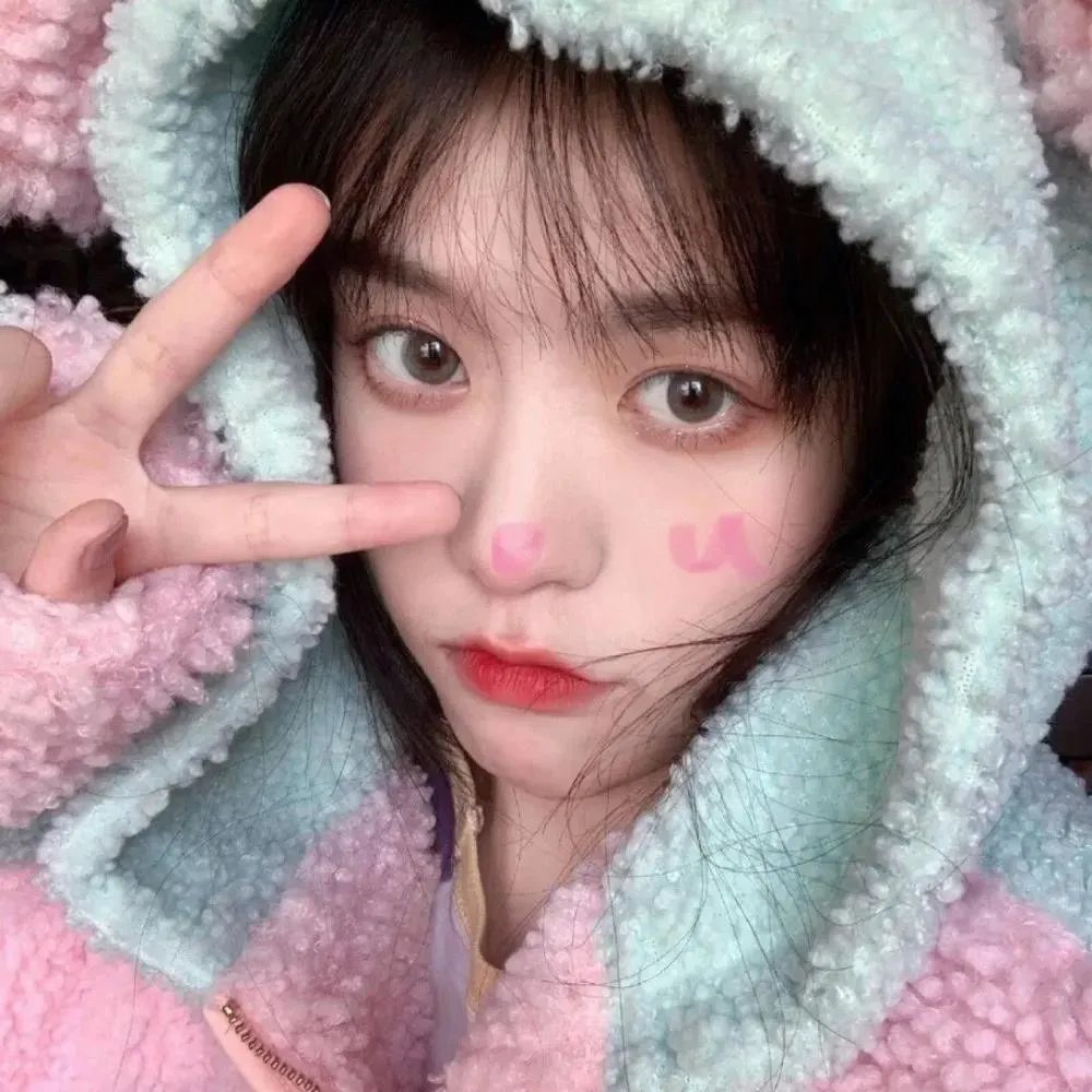 玉女撩春